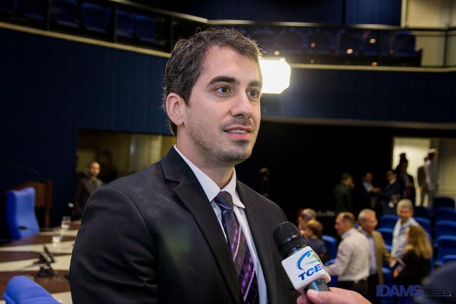 coordenador científico do IDAMS, Flávio Garcia Cabral,