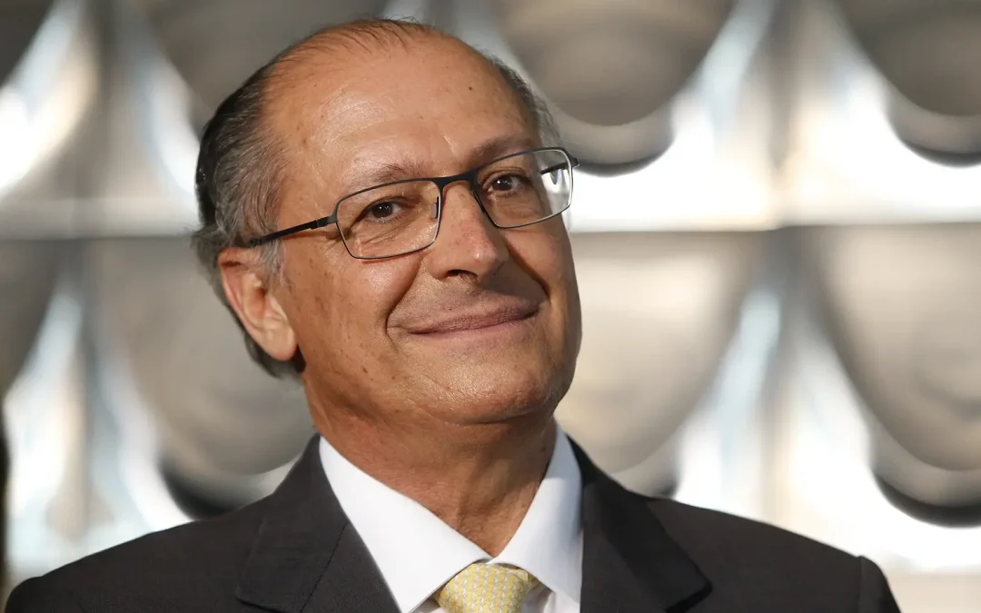 Alckmin deve representar o Brasil em missa inaugural de Leão XIV