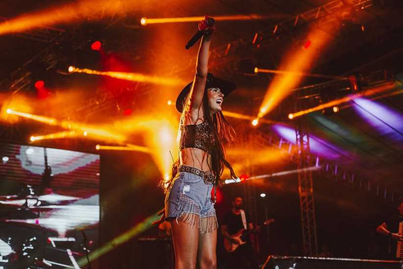 Prefeitura de Rio Brilhante cancela show de Ana Castela e corta gastos