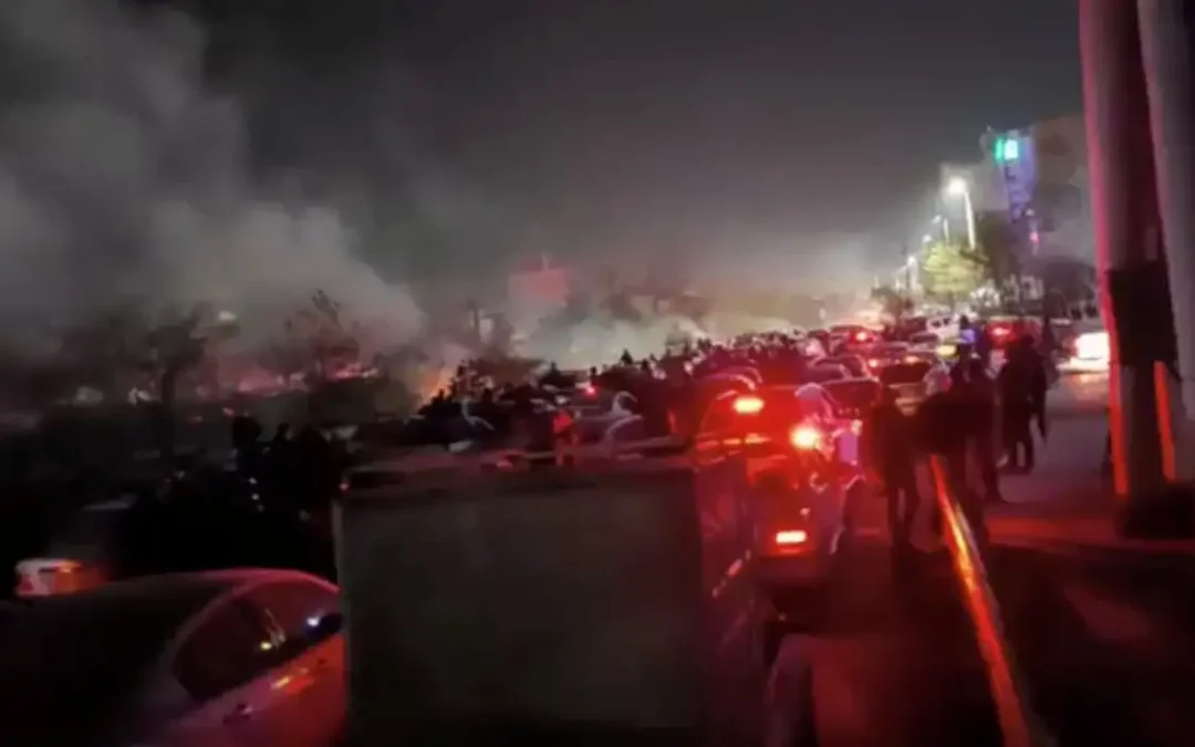 Protestos no Irã diminuem após forte repressão, dizem moradores