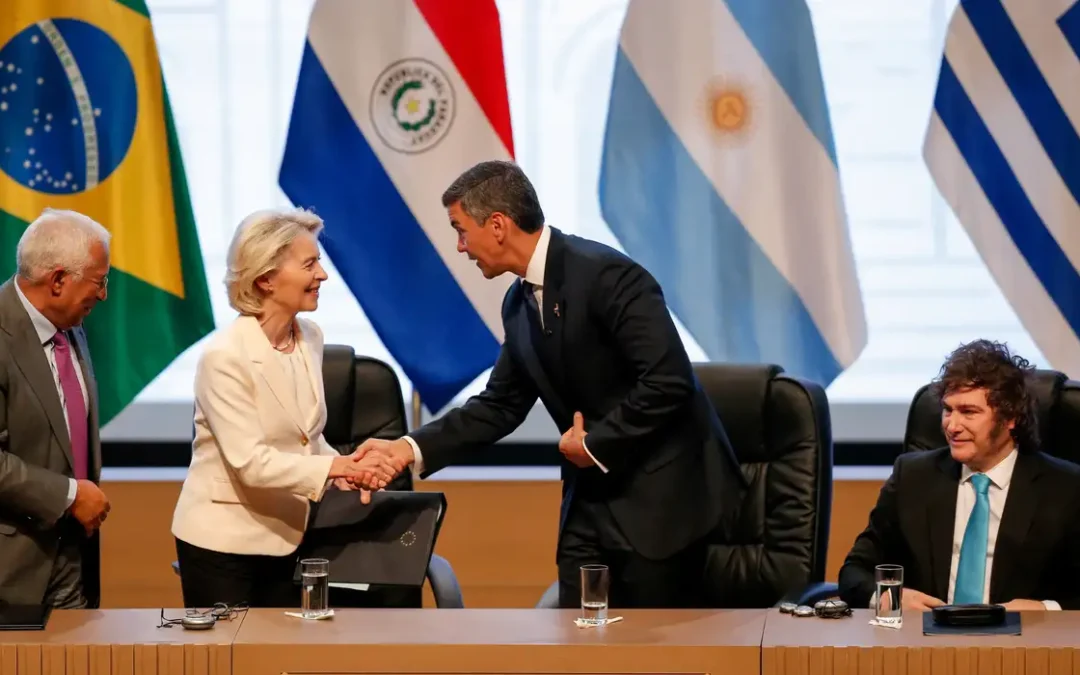 Líderes do Mercosul e da UE assinam acordo e defendem multilateralismo