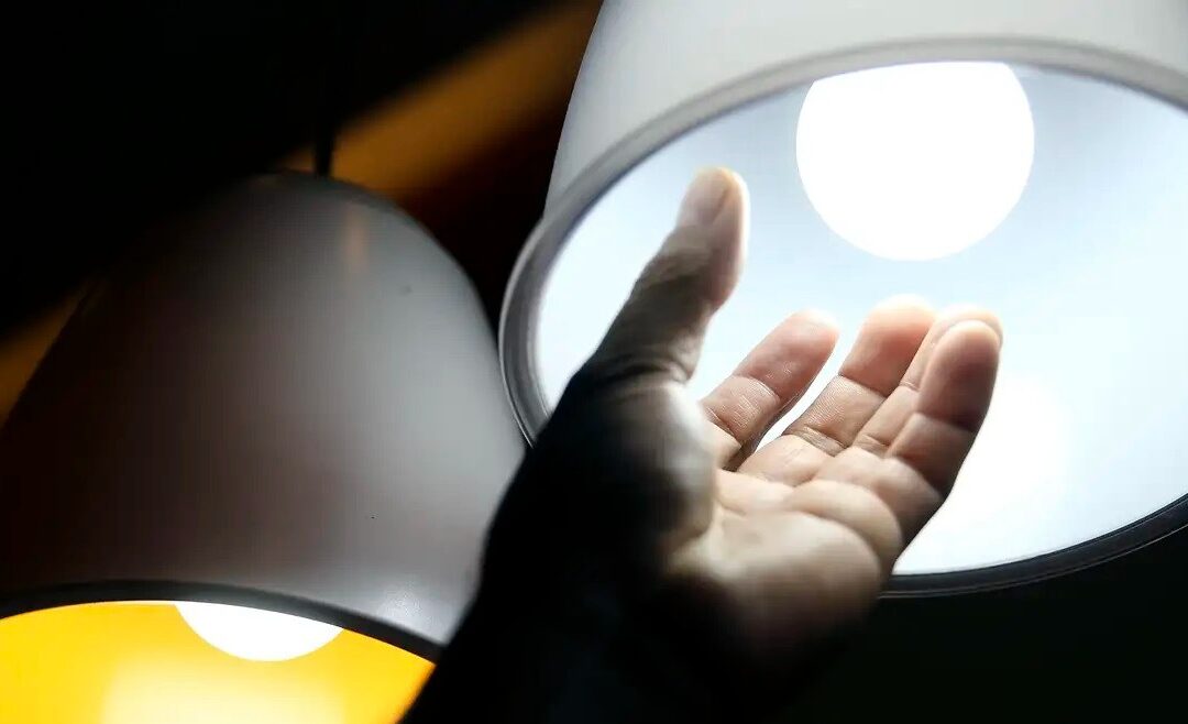Contas de luz seguem com bandeira tarifária verde em março