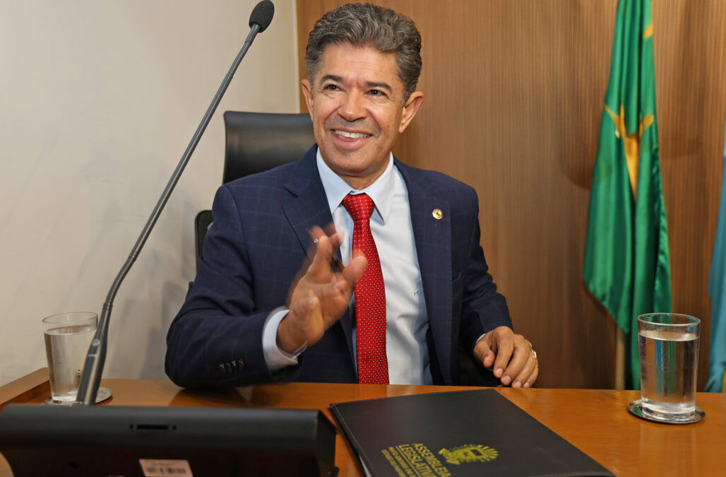 Rinaldo Modesto assume como membro permanente da CCJR na Alems