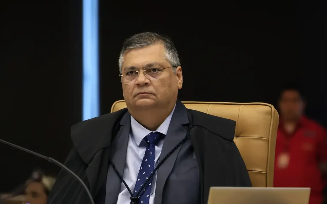 STF julga decisão de Dino que suspendeu pagamento de penduricalhos
