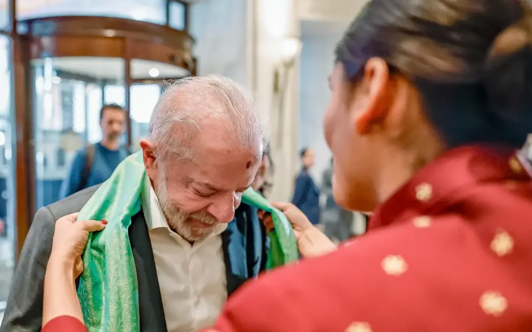 Lula chega à Índia e primeiro compromisso é cúpula sobre IA