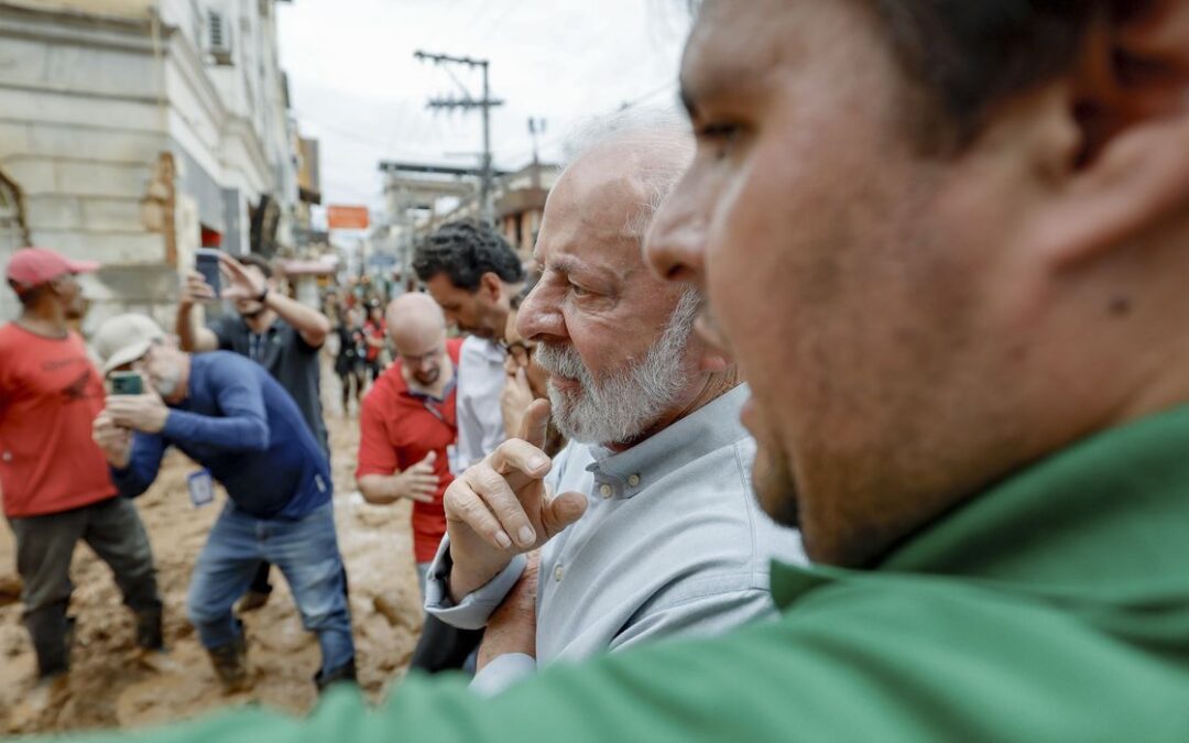 Perdas materiais serão recuperadas, diz Lula em visita a Minas Gerais