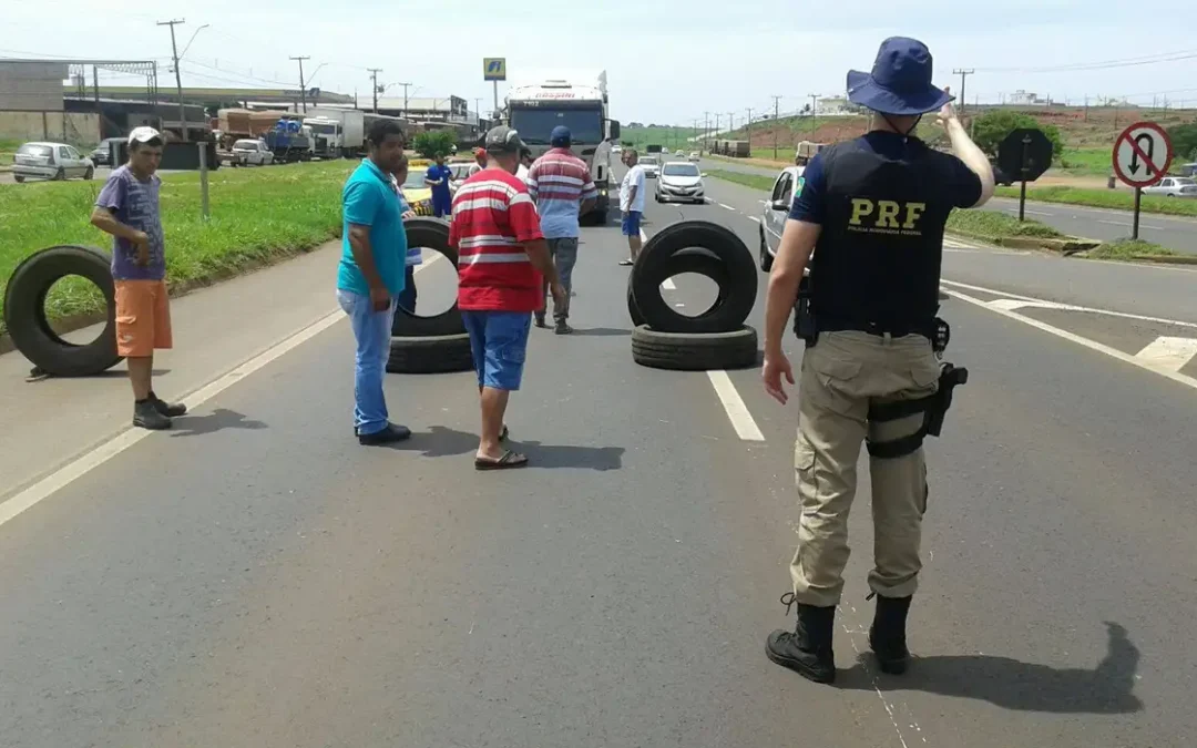 PRF intensifica fiscalização contra embriaguez ao volante no carnaval