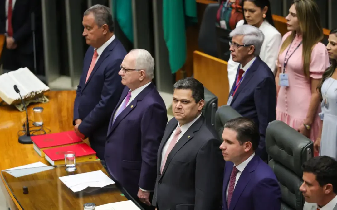 Davi Alcolumbre prega convivência pacífica entre poderes
