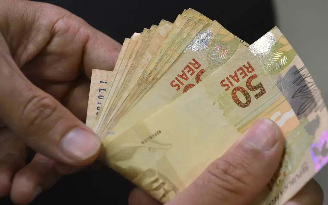 IR zero para quem ganha até R$ 5 mil vale a partir deste mês