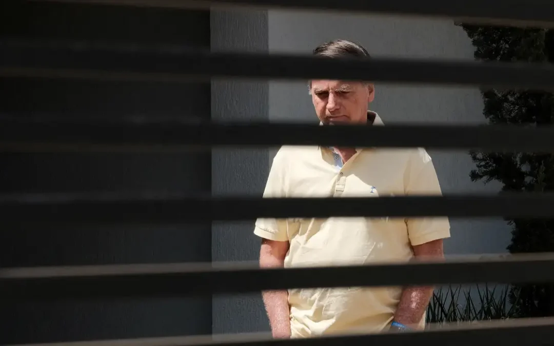 PGR dá parecer favorável à prisão domiciliar de Bolsonaro