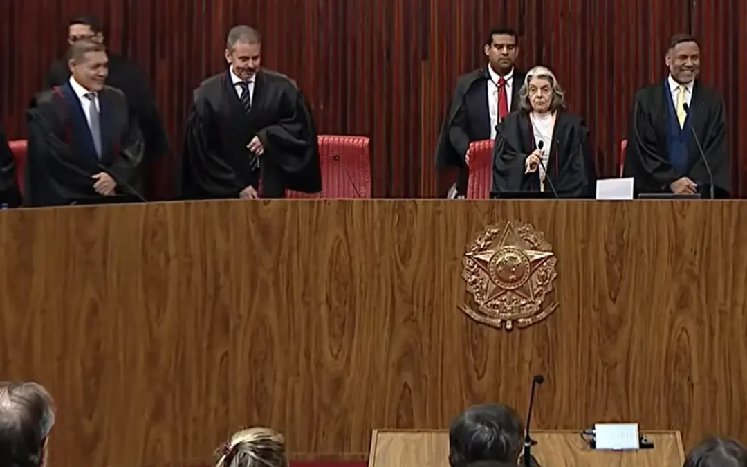 TSE retoma julgamento que pode deixar Castro inelegível