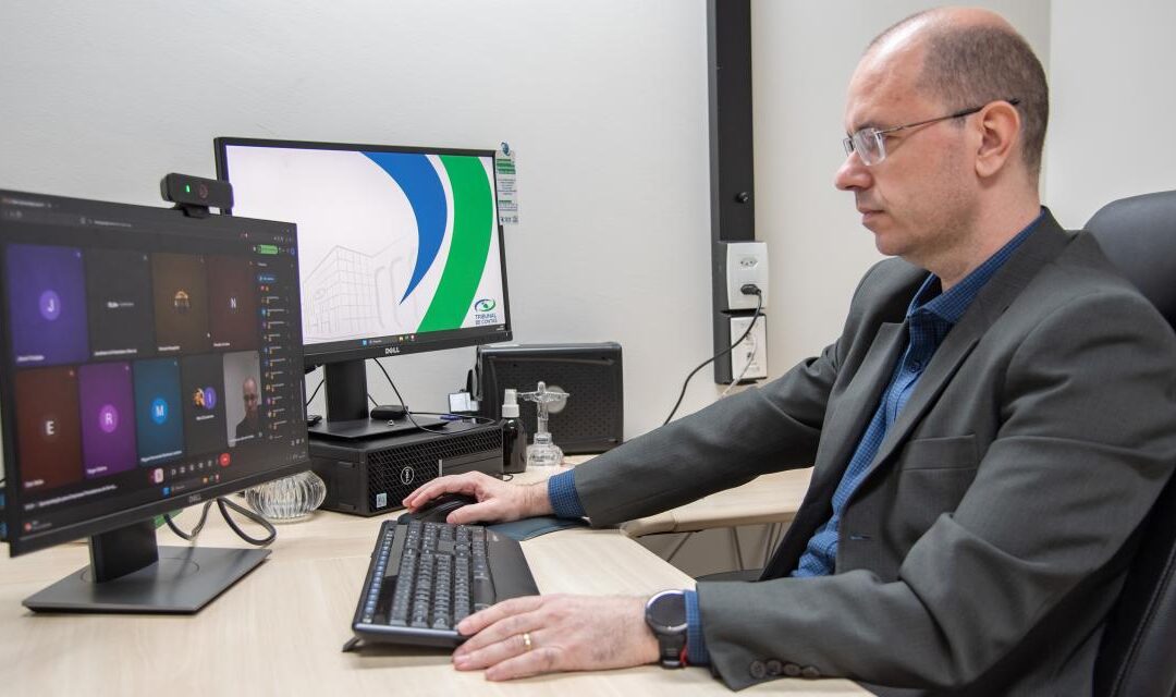 TCE-MS capacita empresas de TI sobre o sistema e-Sfinge para prestação de contas