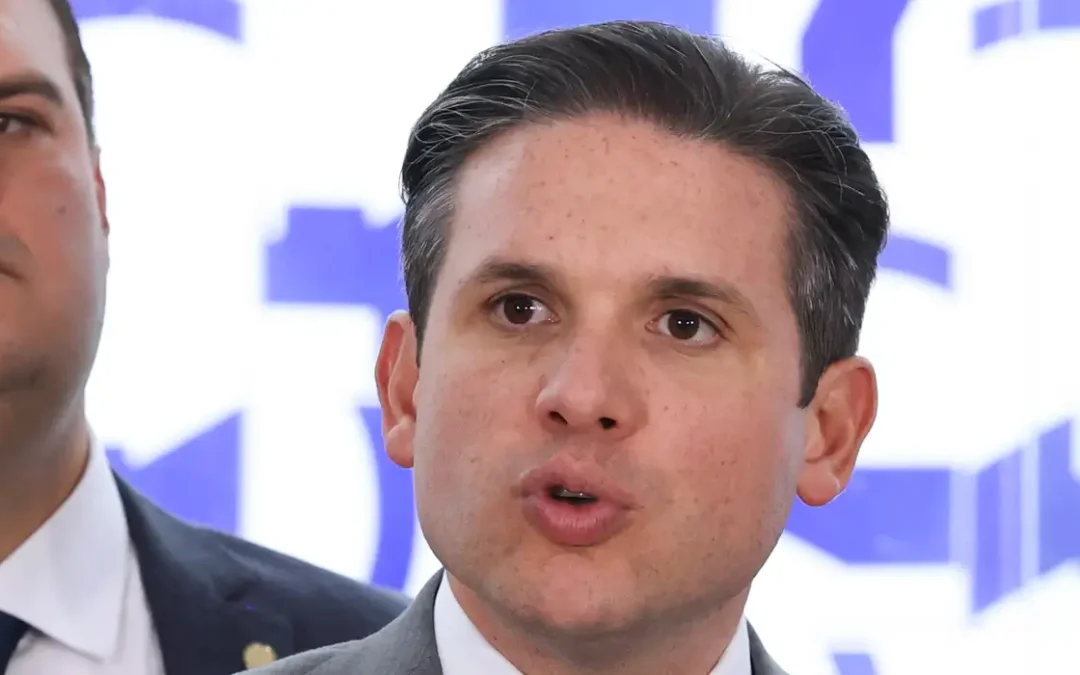 Motta diz que fim da escala 6×1 será debatida por meio de PEC