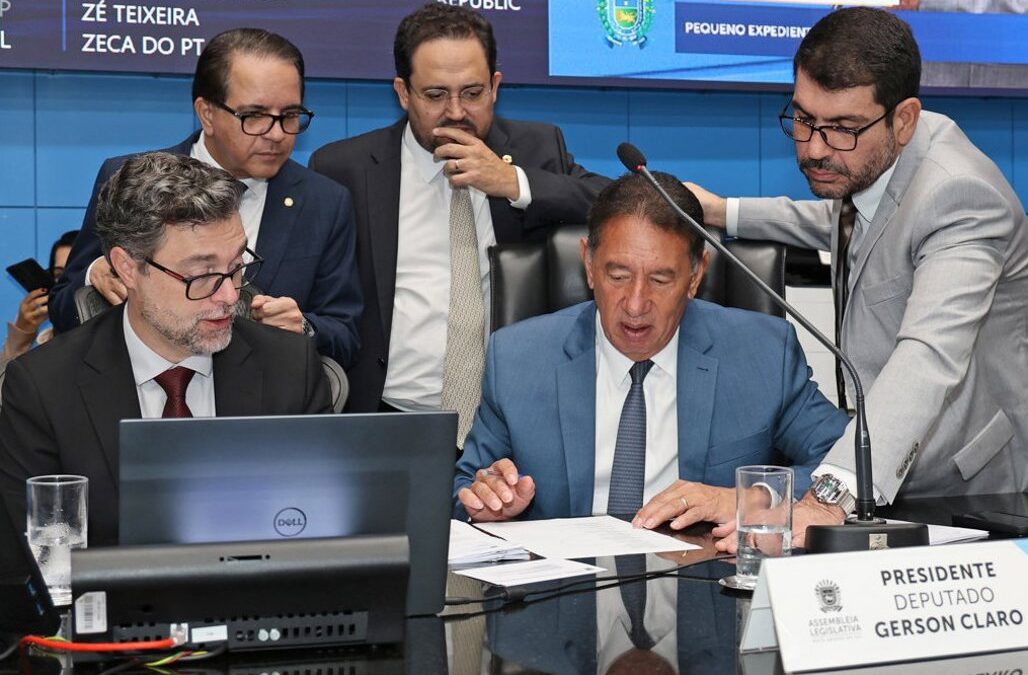 Ordem do Dia: Dia Estadual da Advocacia e entrega de título são aprovados