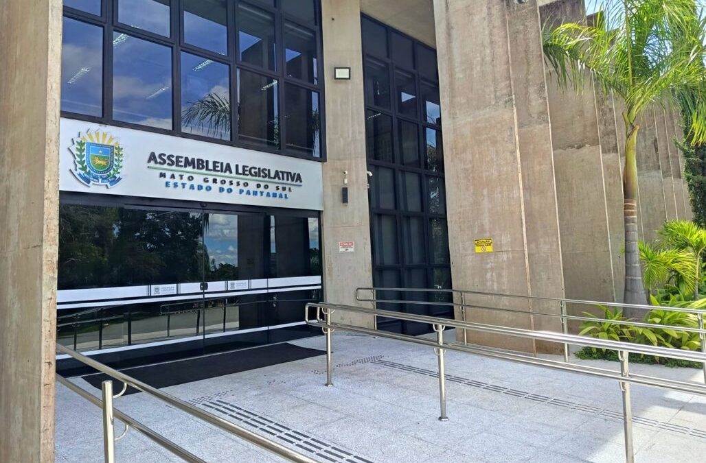 Ato segue calendário estadual e prevê ponto facultativo na ALEMS no dia 20