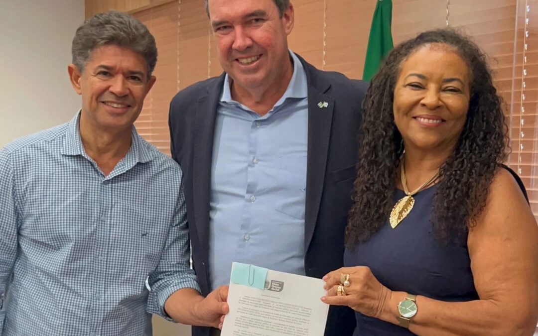 Deputado Rinaldo participa de reunião com governador para tratar de concurso com 2 mil vagas na educação