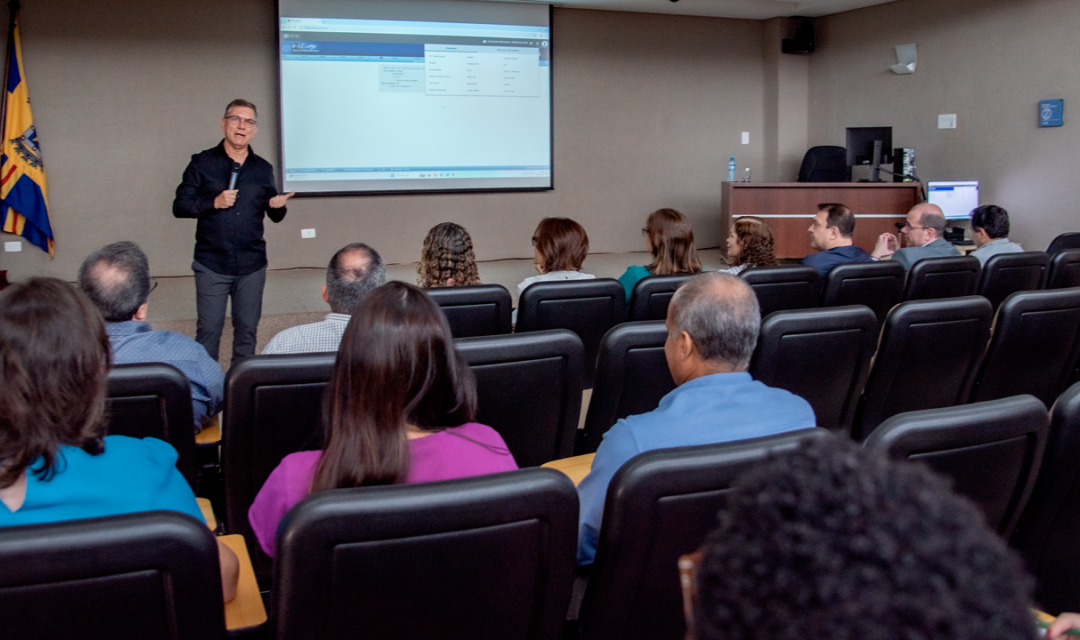 TCE-MS promove capacitação sobre e-Sfinge com especialistas do TCE-SC